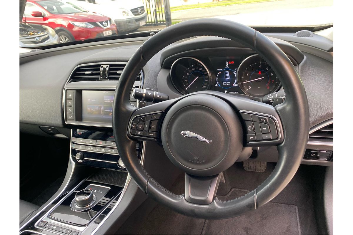 2018 Jaguar XE 25t Prestige X760
