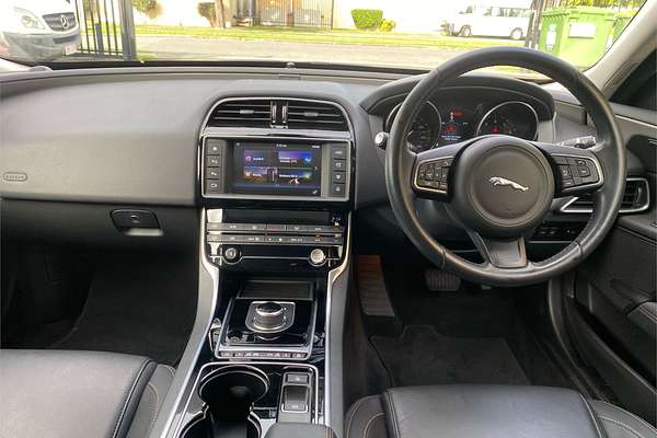 2018 Jaguar XE 25t Prestige X760