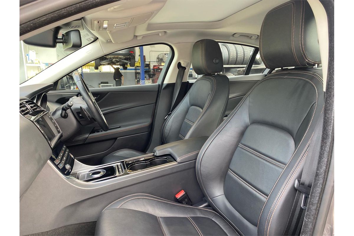 2018 Jaguar XE 25t Prestige X760