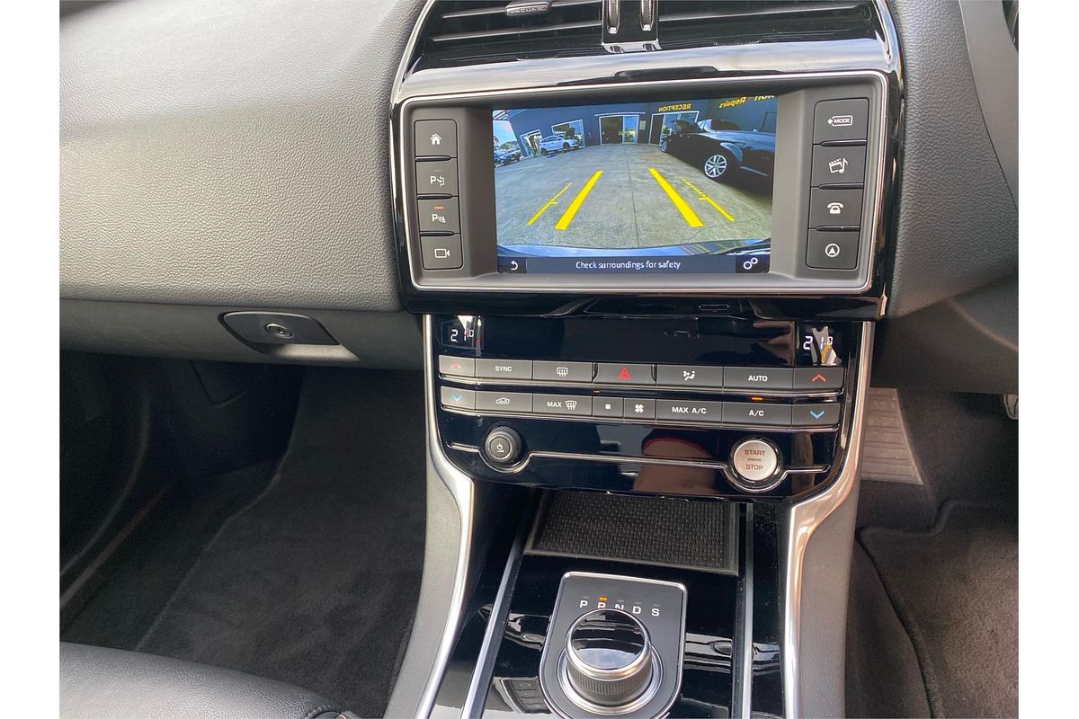 2018 Jaguar XE 25t Prestige X760