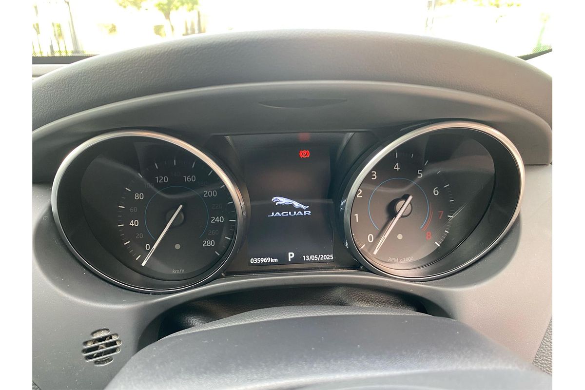 2018 Jaguar XE 25t Prestige X760