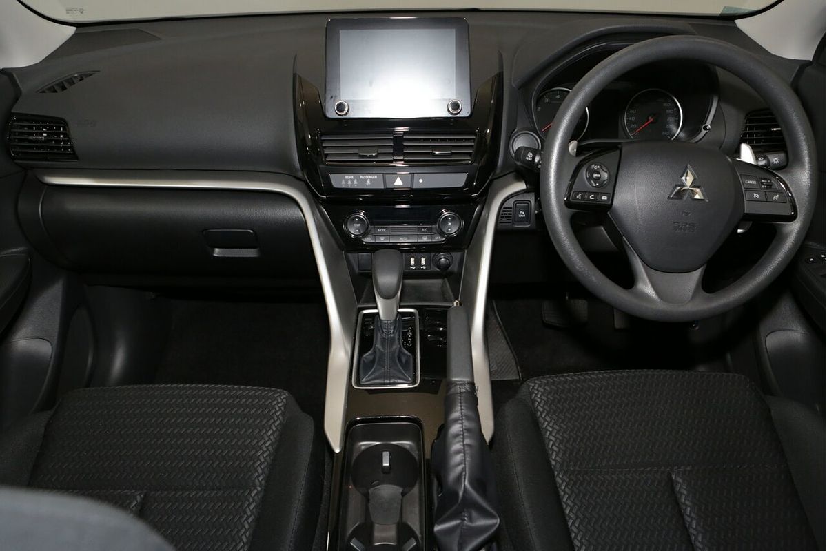 2024 Mitsubishi Eclipse Cross ES YB