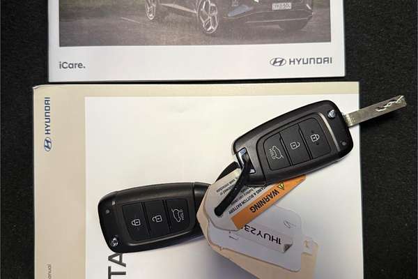 2022 Hyundai STARIA US4.V2