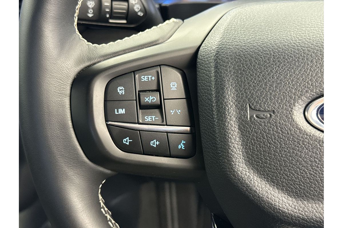 2024 Ford Everest Platinum
