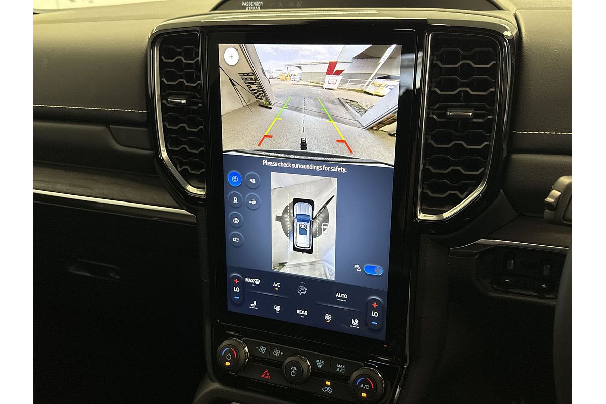 2024 Ford Everest Platinum