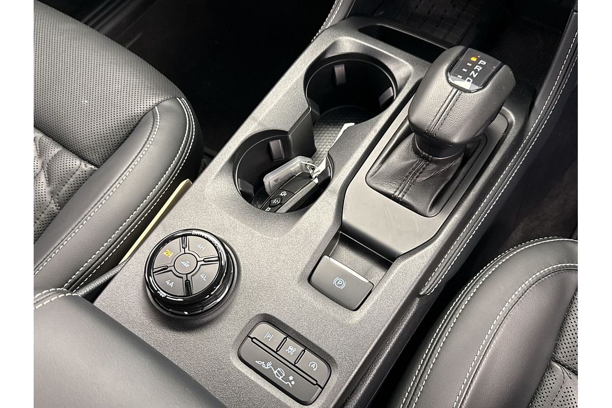 2024 Ford Everest Platinum