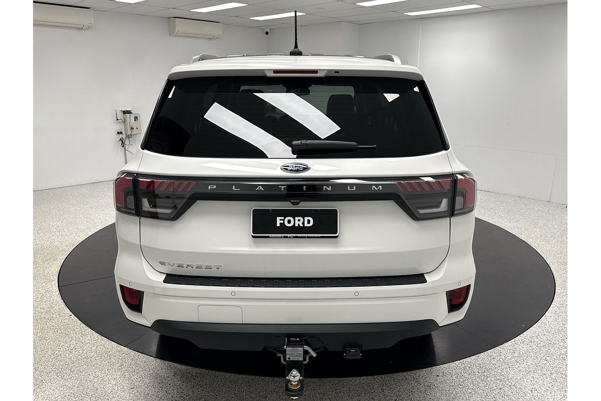 2024 Ford Everest Platinum