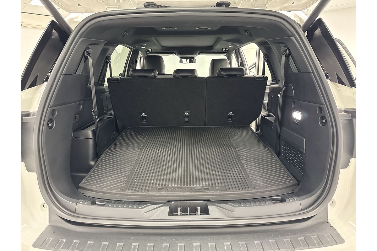 2024 Ford Everest Platinum