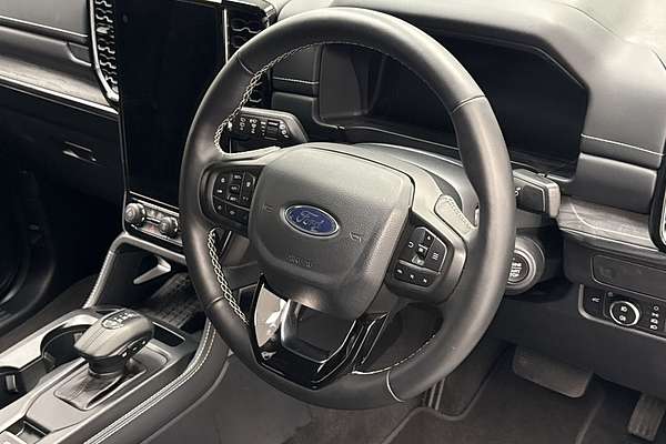 2024 Ford Everest Platinum