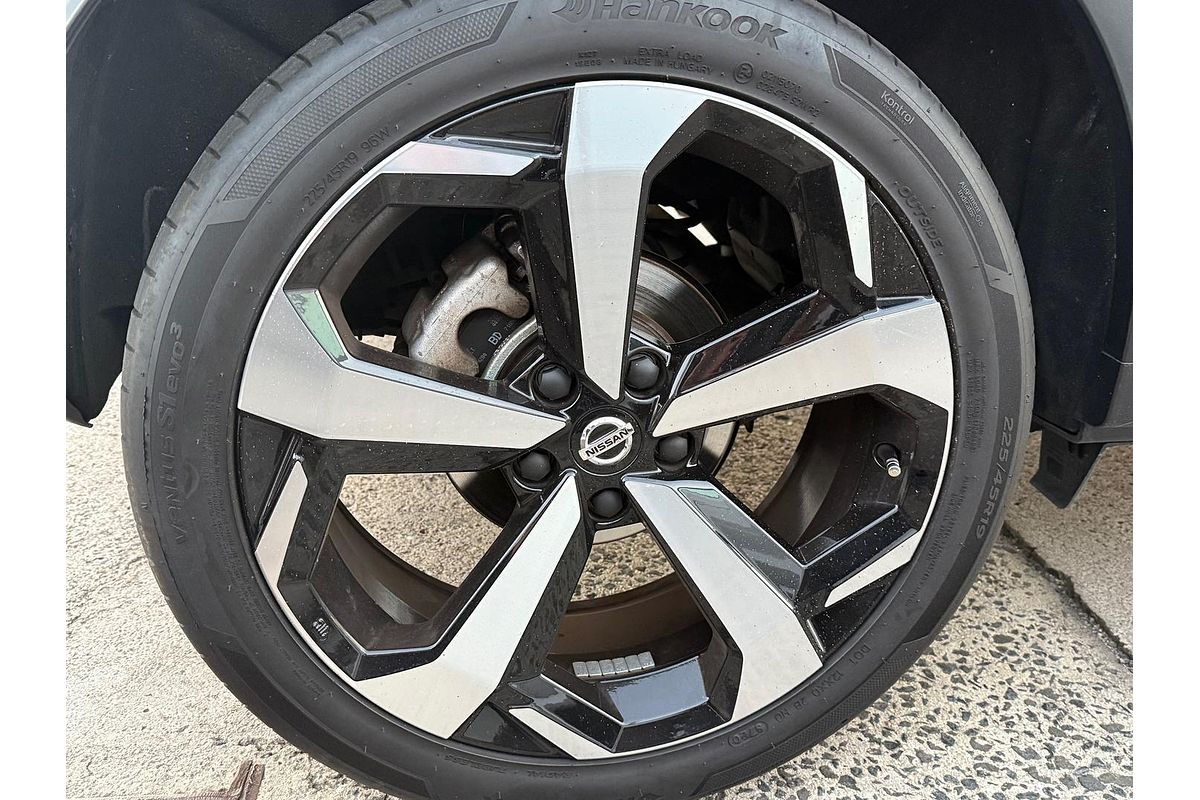 2020 Nissan JUKE ST-L F16