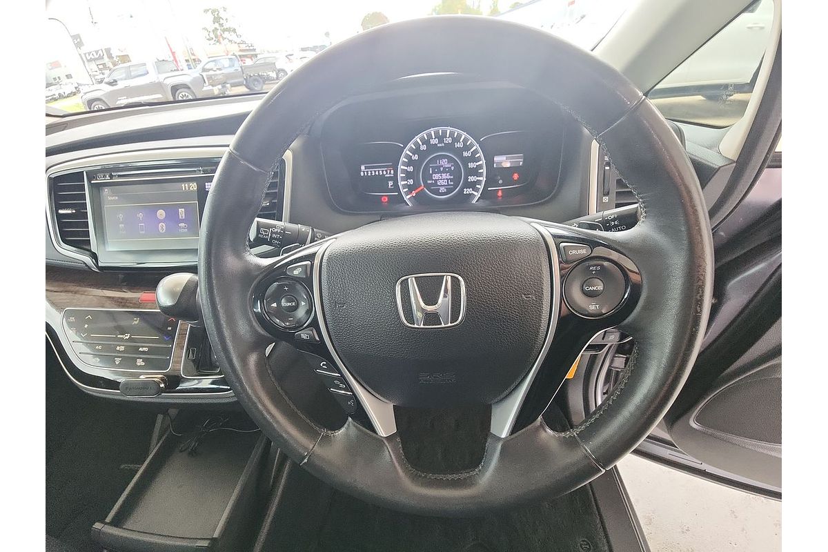 2017 Honda Odyssey VTi 5th Gen