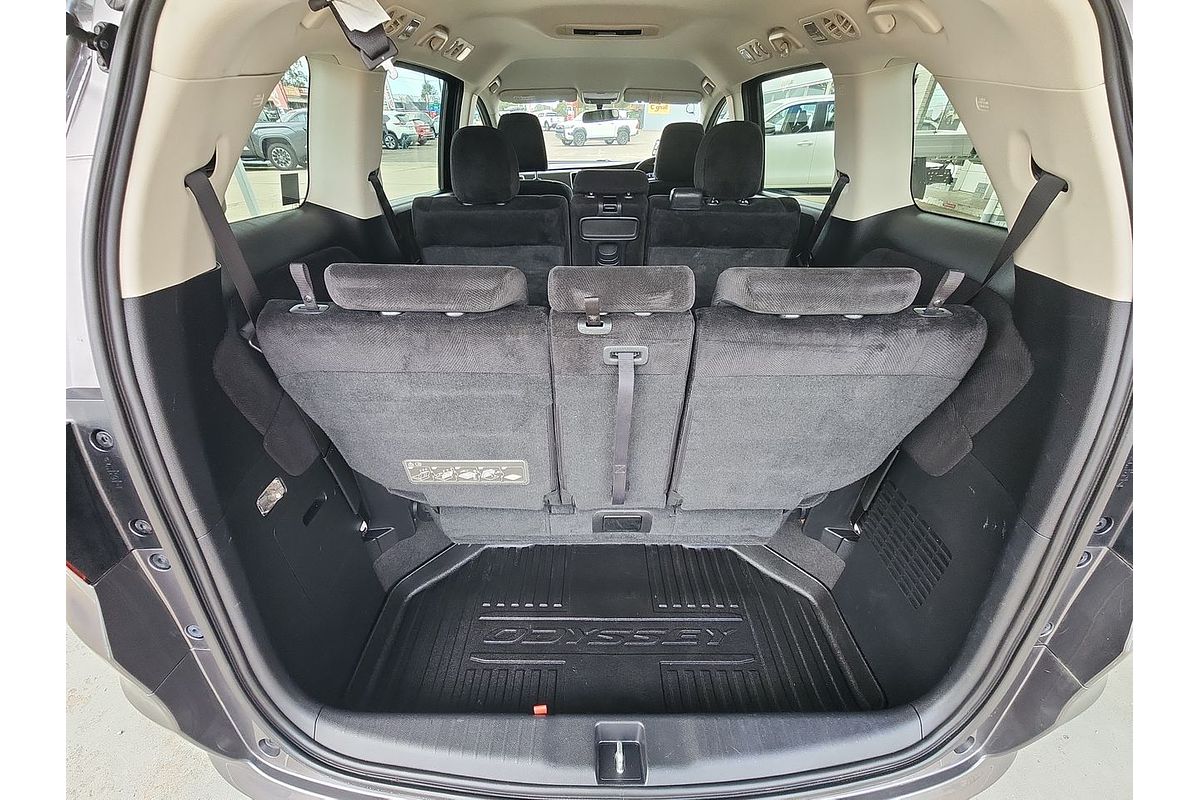 2017 Honda Odyssey VTi 5th Gen