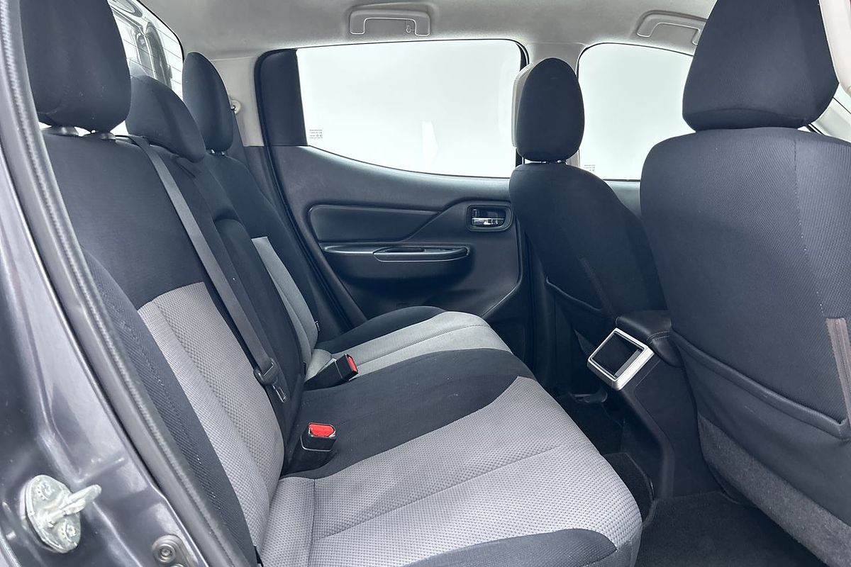 2019 Mitsubishi Triton GLX+ MR 4X4