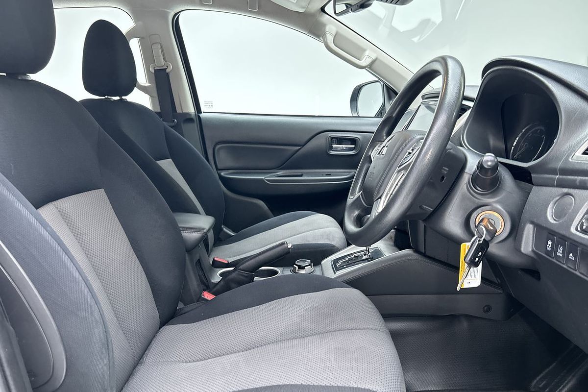 2019 Mitsubishi Triton GLX+ MR 4X4