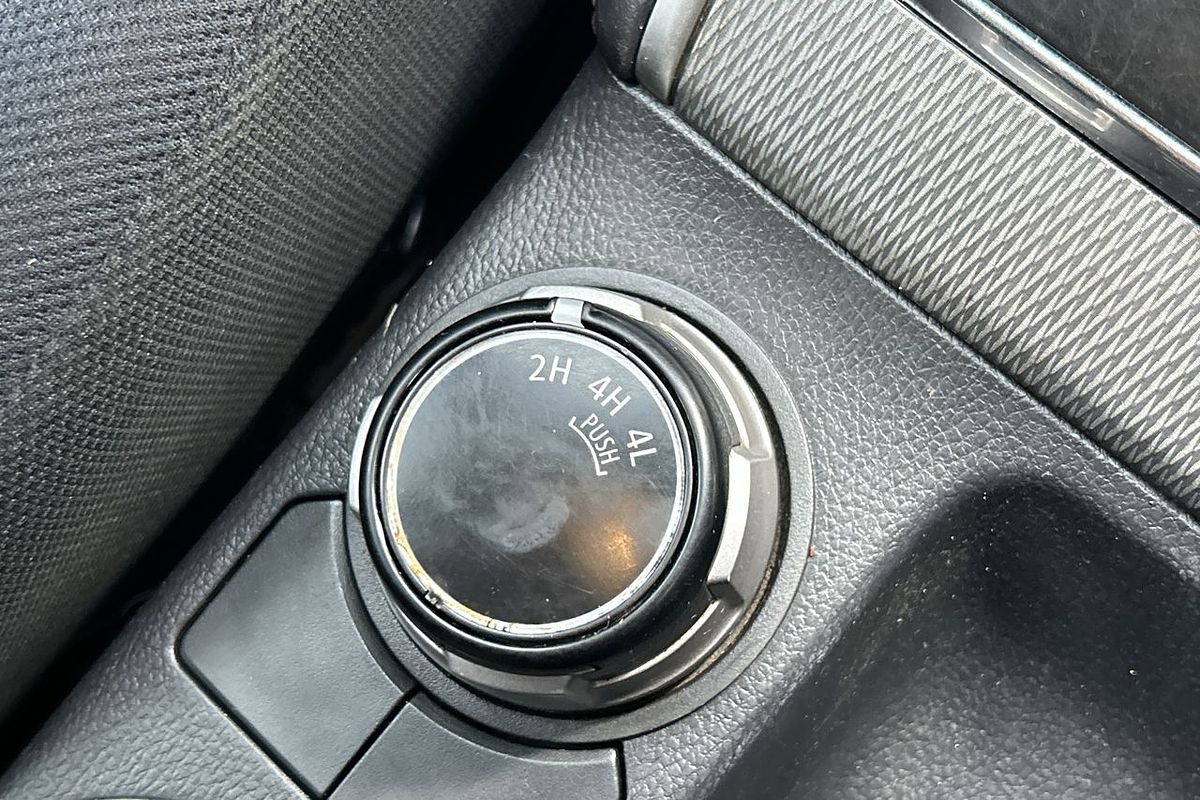 2019 Mitsubishi Triton GLX+ MR 4X4