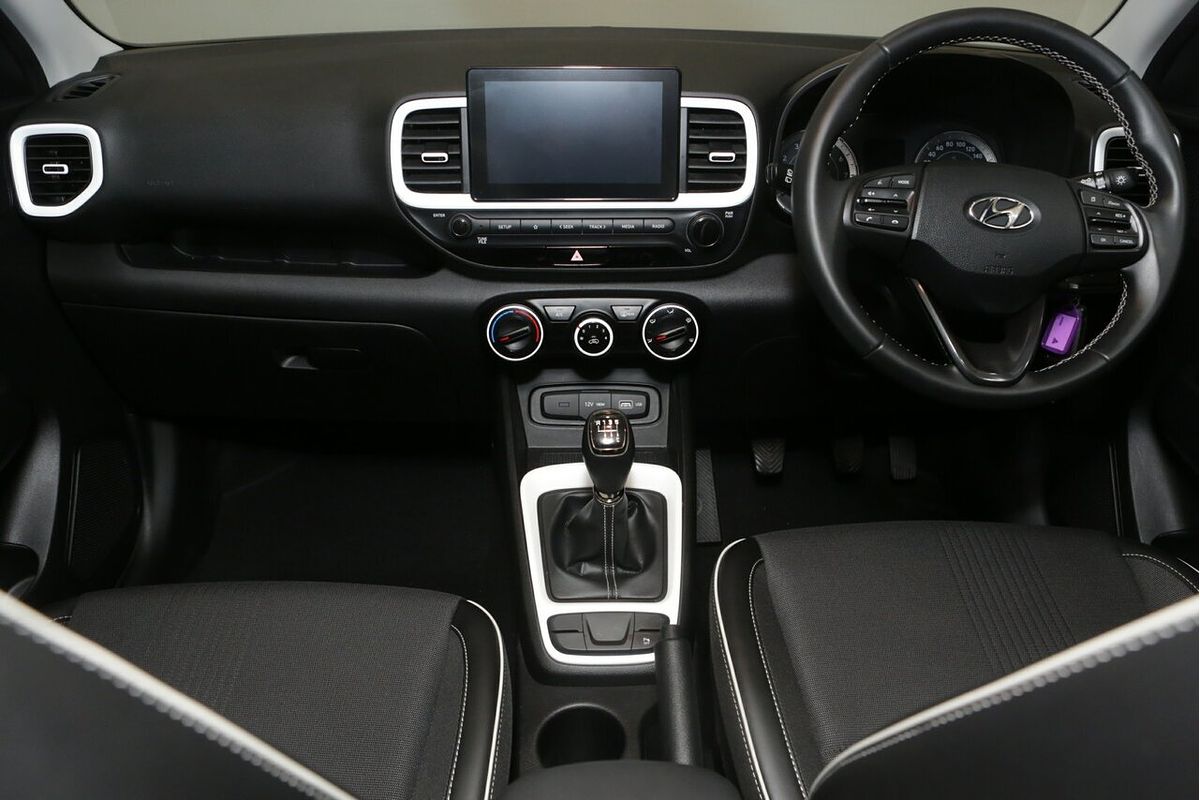 2021 Hyundai Venue Active QX.V3