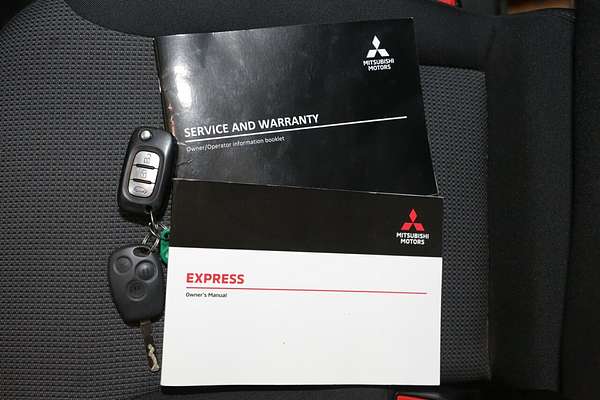 2021 Mitsubishi Express GLX SN LWB