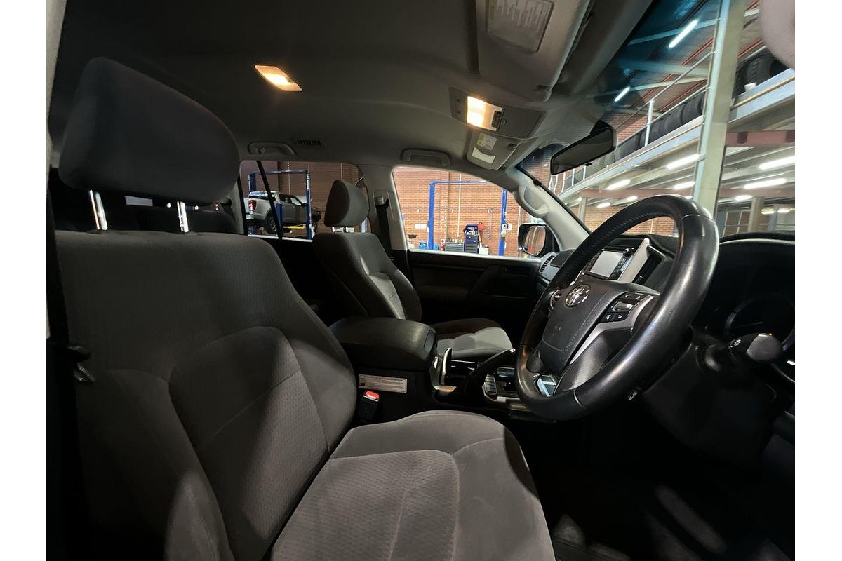 2020 Toyota Landcruiser GXL VDJ200R