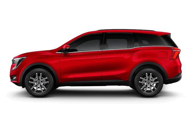 2025 Mahindra XUV700 AX7