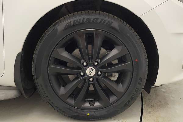 2017 Kia Carnival Platinum YP