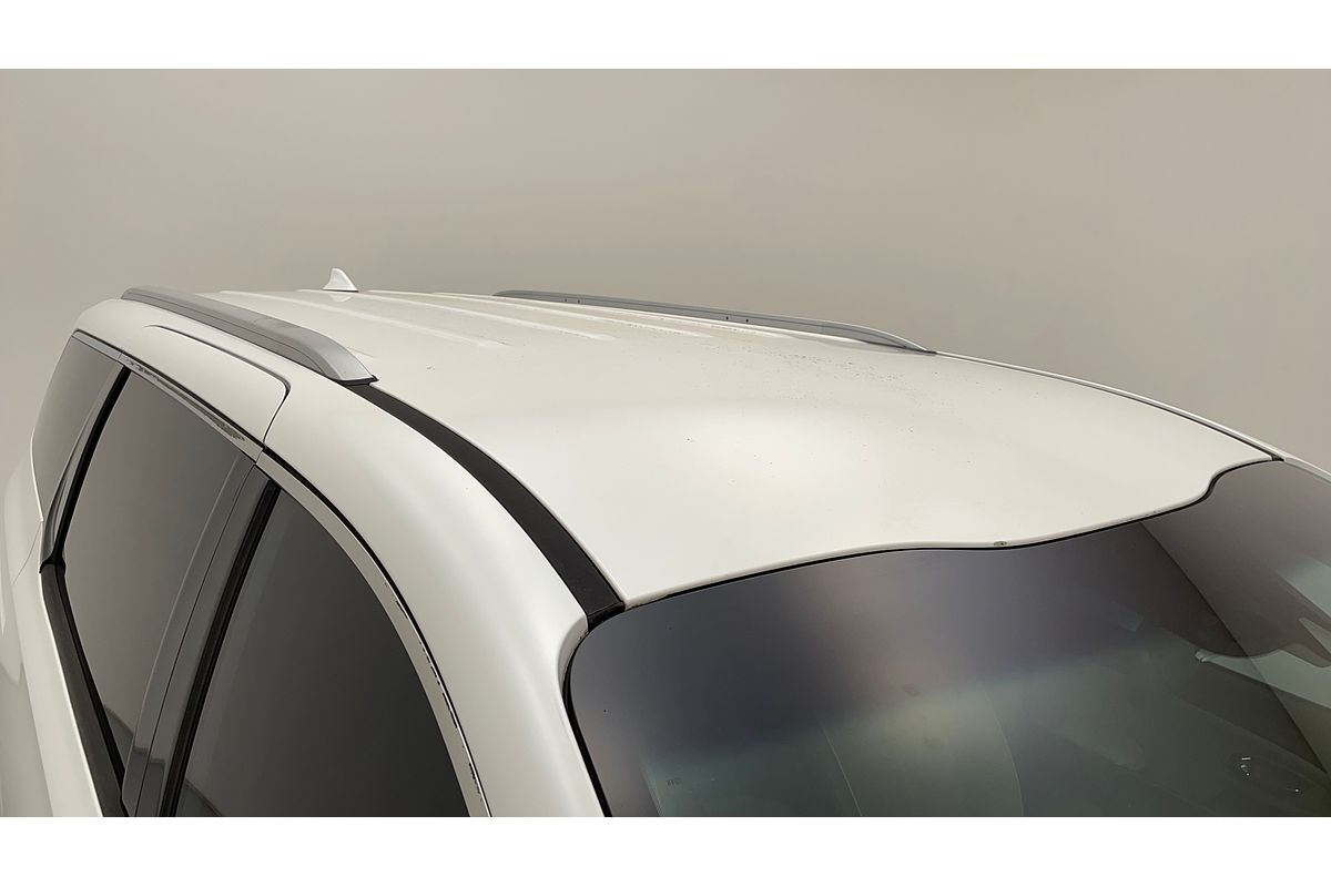 2017 Kia Carnival Platinum YP