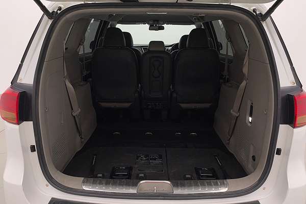 2017 Kia Carnival Platinum YP