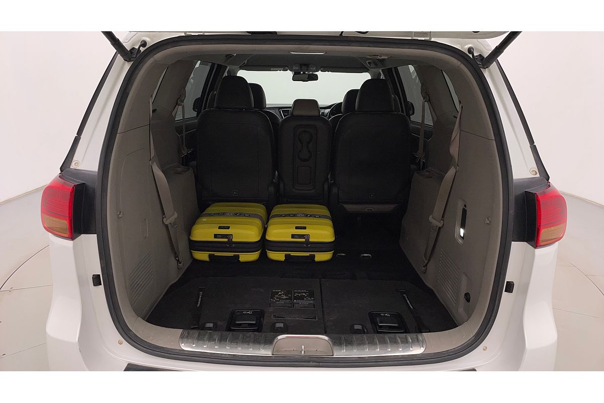 2017 Kia Carnival Platinum YP