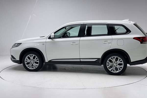 2020 Mitsubishi Outlander ES ZL