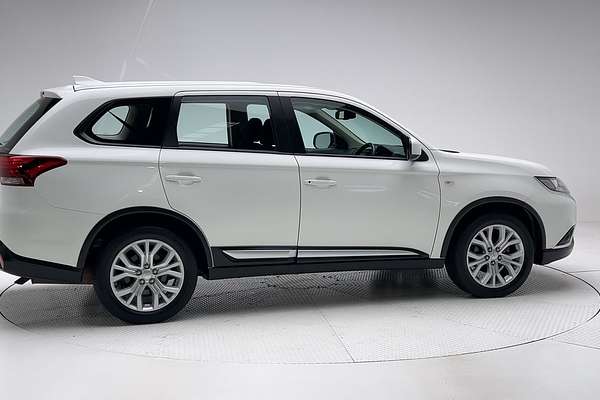 2020 Mitsubishi Outlander ES ZL