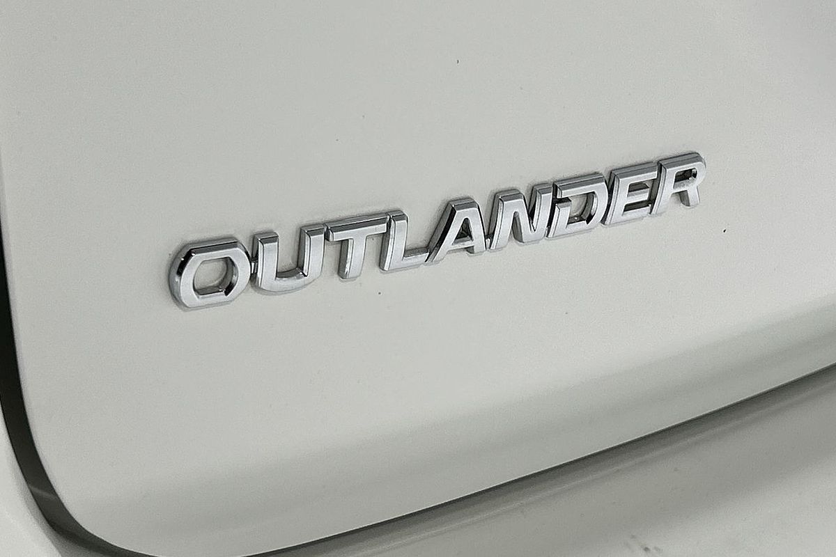 2020 Mitsubishi Outlander ES ZL