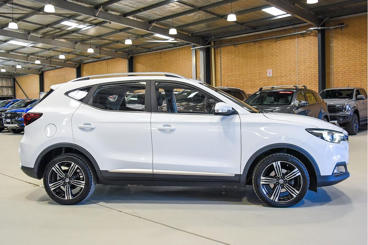 2018 MG ZS Essence AZS1