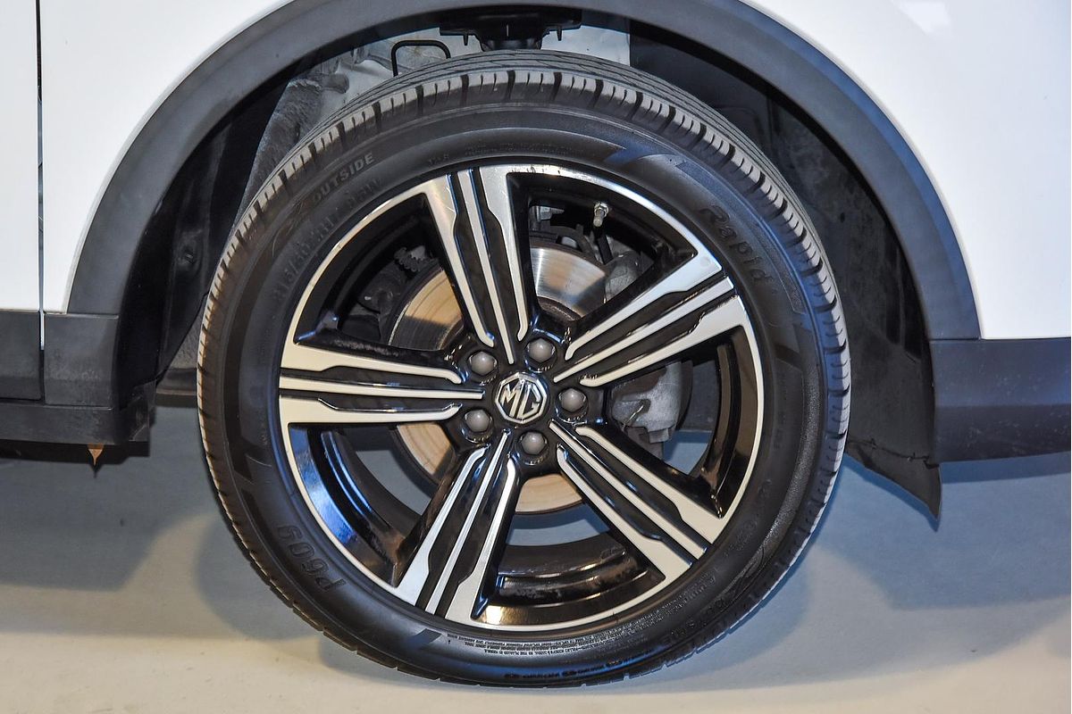 2018 MG ZS Essence AZS1