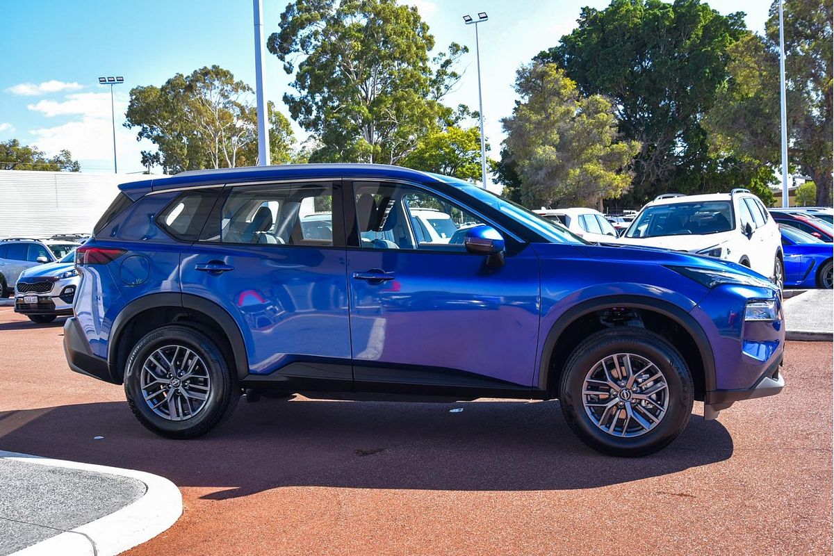 2024 Nissan X-TRAIL ST T33