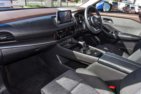 2024 Nissan X-TRAIL ST T33