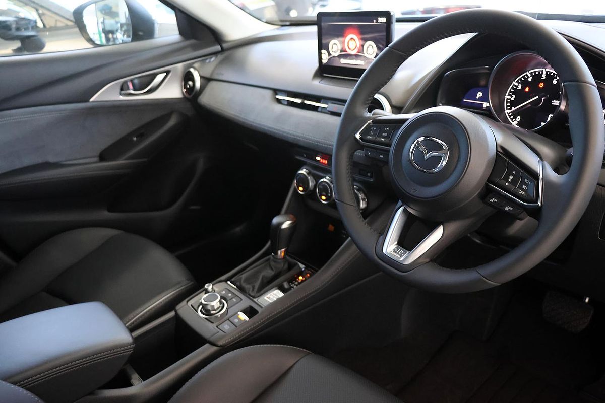 2024 Mazda CX-3 G20 Akari DK