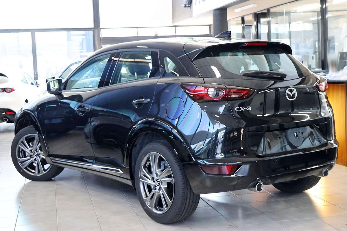 2025 Mazda CX-3 G20 Akari DK