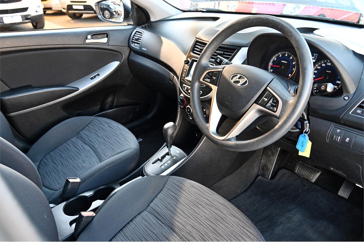 2016 Hyundai Accent Active RB4