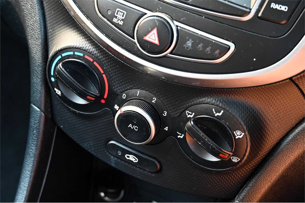 2016 Hyundai Accent Active RB4