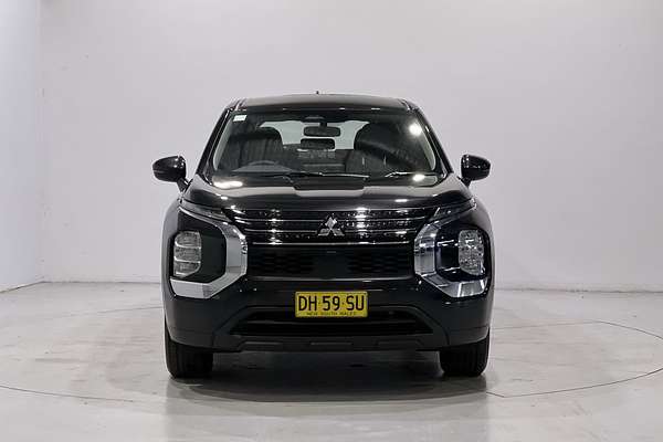2023 Mitsubishi Outlander ES ZM