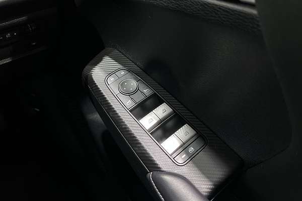 2023 Mitsubishi Outlander ES ZM