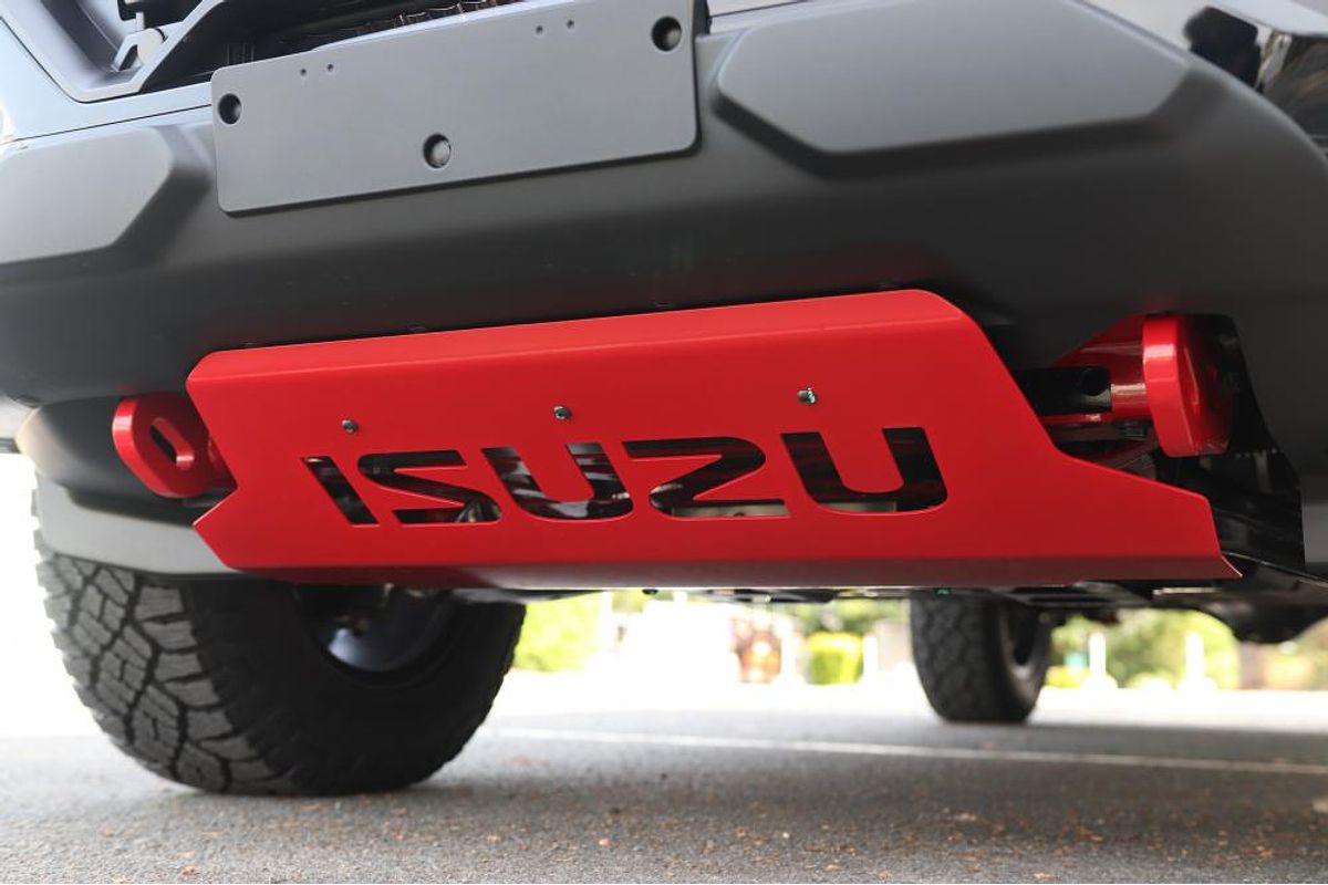 2024 Isuzu D-MAX BLADE 4X4