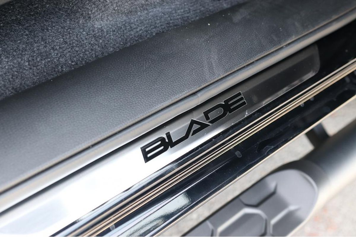 2024 Isuzu D-MAX BLADE 4X4
