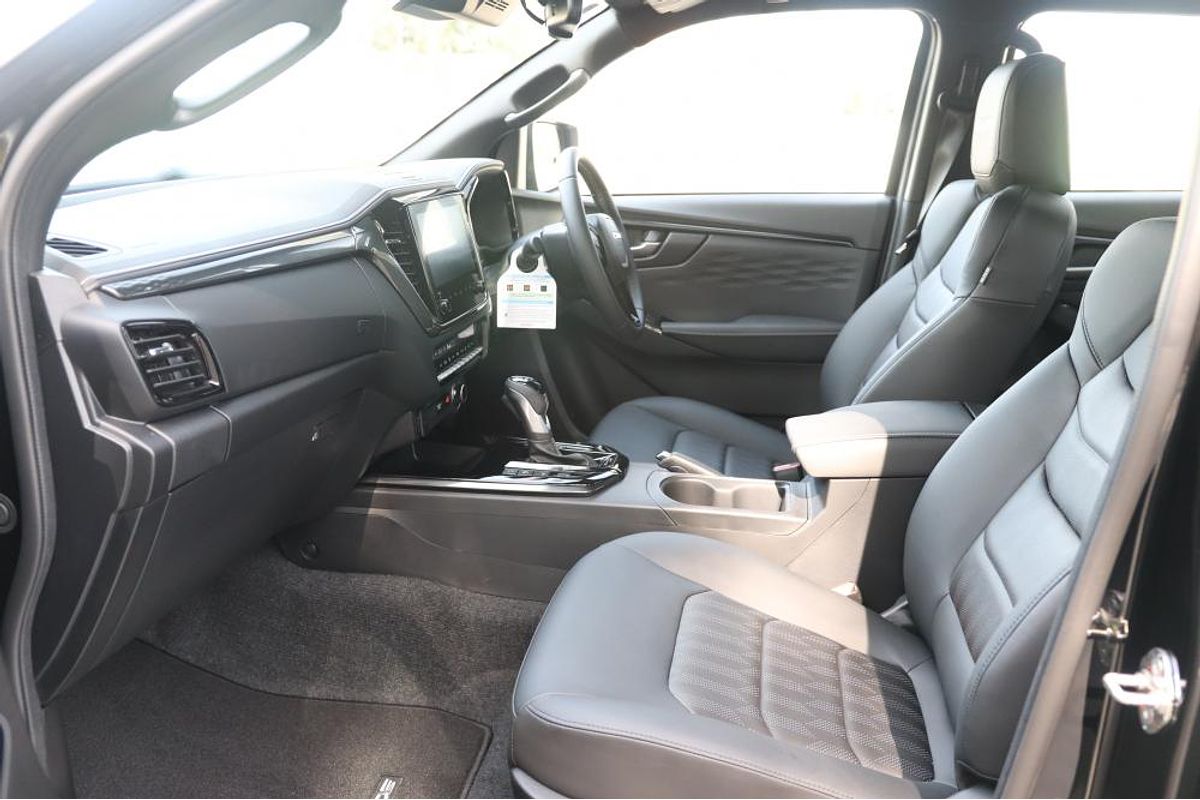 2024 Isuzu D-MAX BLADE 4X4