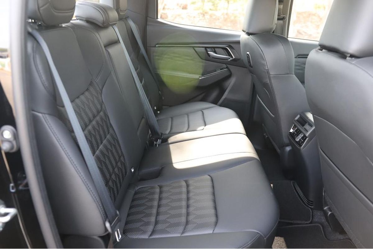 2024 Isuzu D-MAX BLADE 4X4