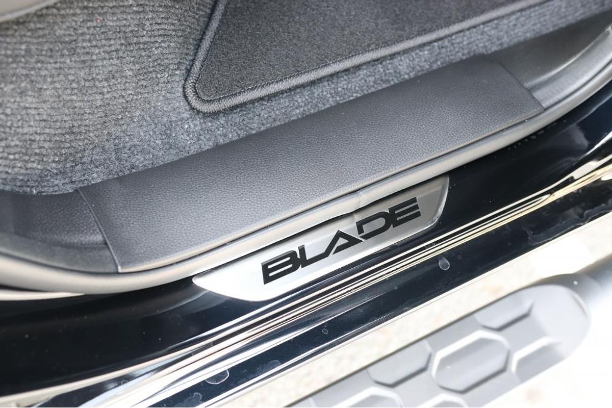 2024 Isuzu D-MAX BLADE 4X4