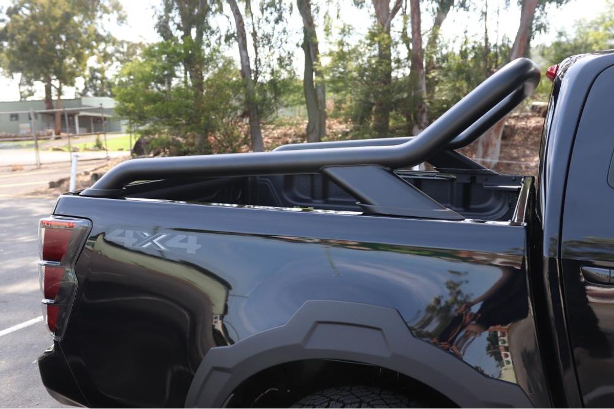 2024 Isuzu D-MAX BLADE 4X4