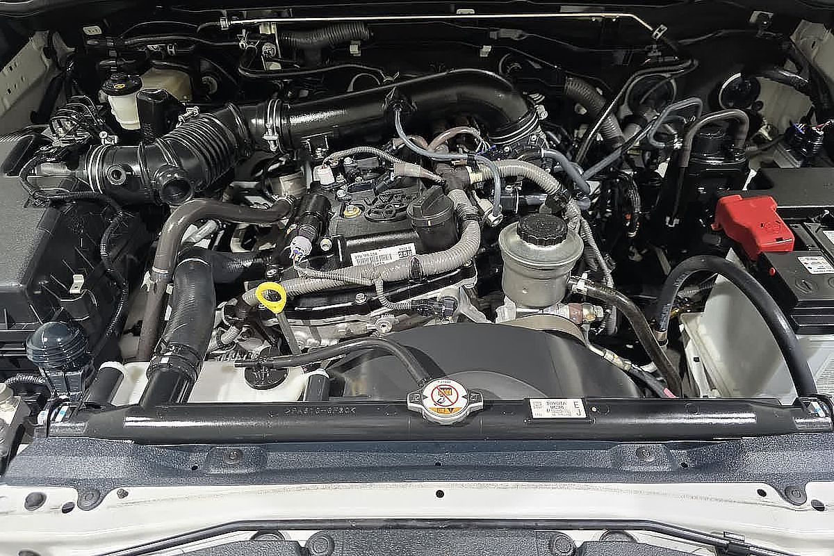 2018 Toyota Hilux Workmate TGN121R Rear Wheel Drive