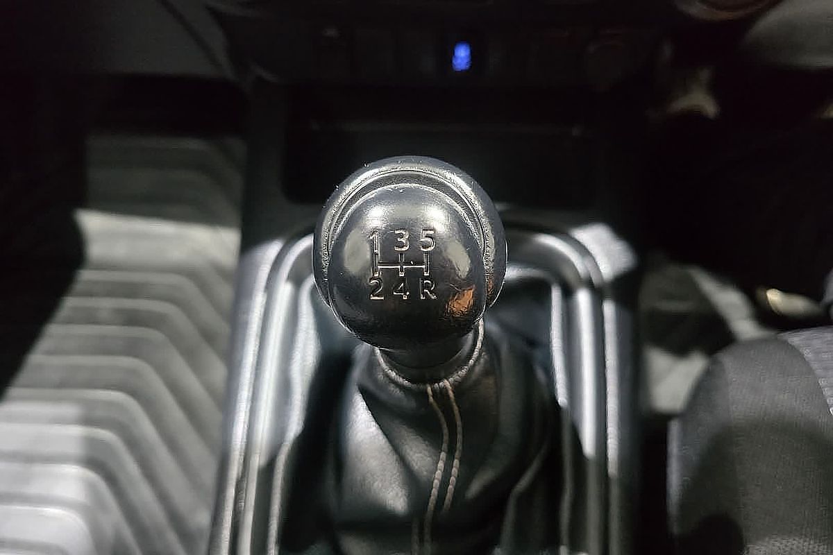 2018 Toyota Hilux Workmate TGN121R Rear Wheel Drive