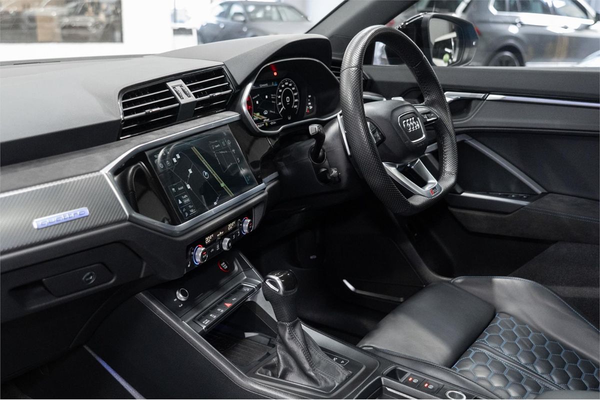 2020 Audi RS Q3 F3