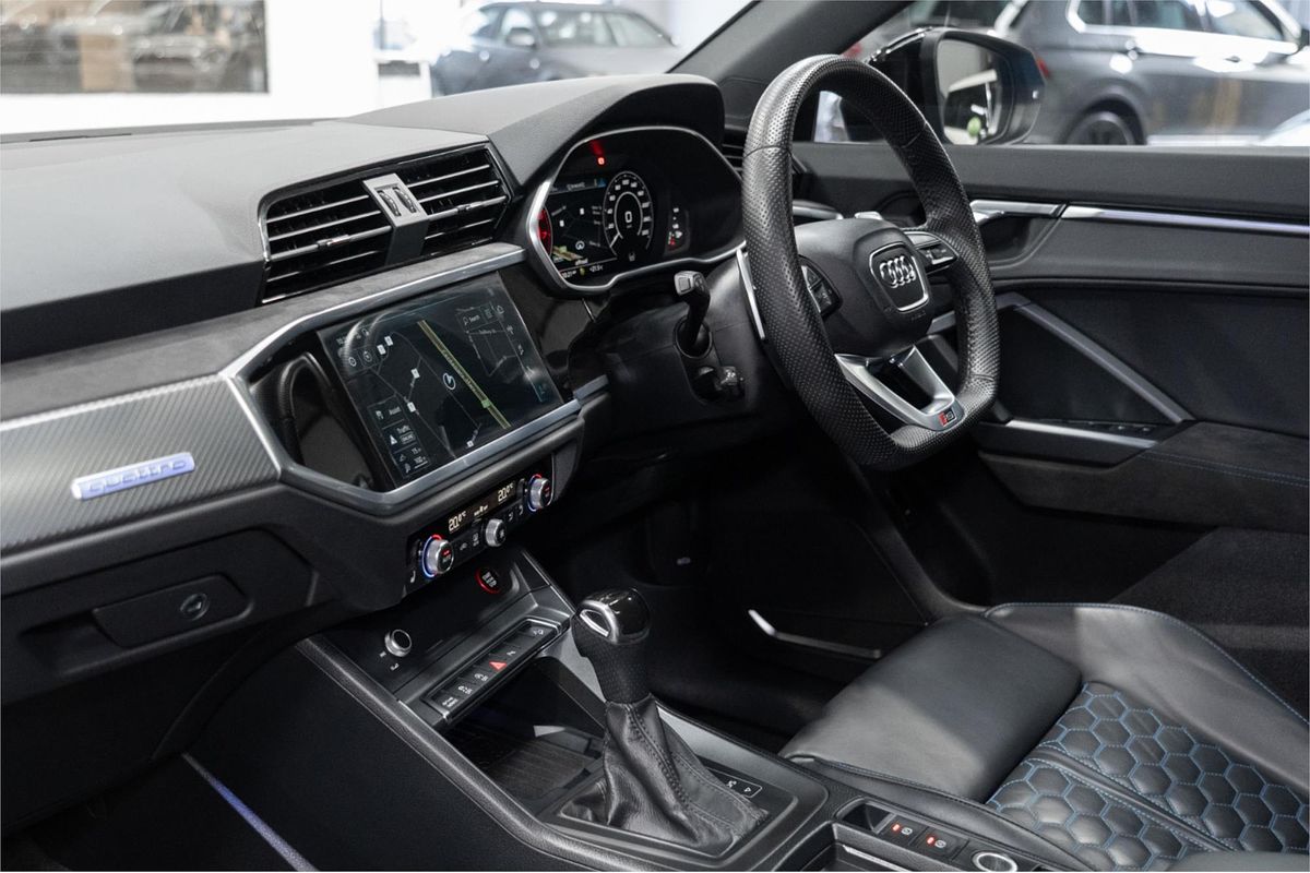 2020 Audi RS Q3 F3
